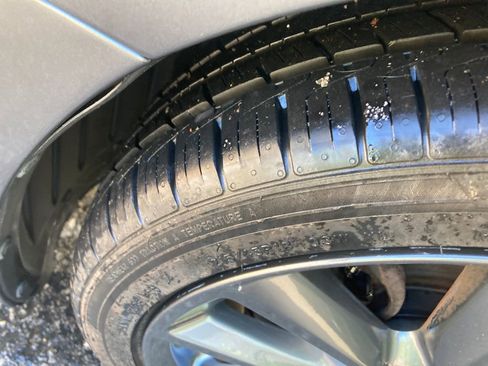 Used 2019 MAZDA MAZDA3 AWD Hatchback image 32