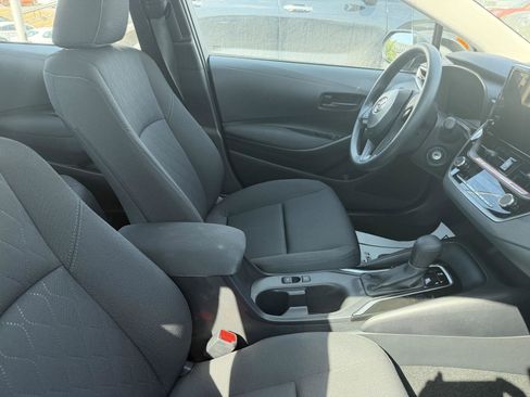 Used 2026 Toyota Corolla LE FWD image 9