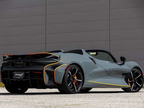 Used 2021 McLaren Elva RWD image 53