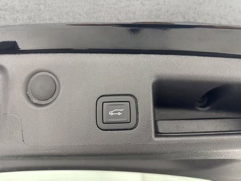 Used 2024 Chevrolet Equinox LT image 27