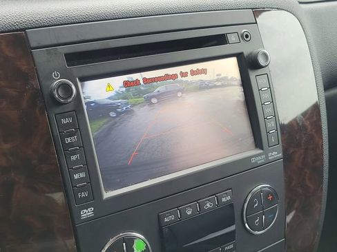 Used 2014 GMC Yukon Denali AWD/4WD image 23