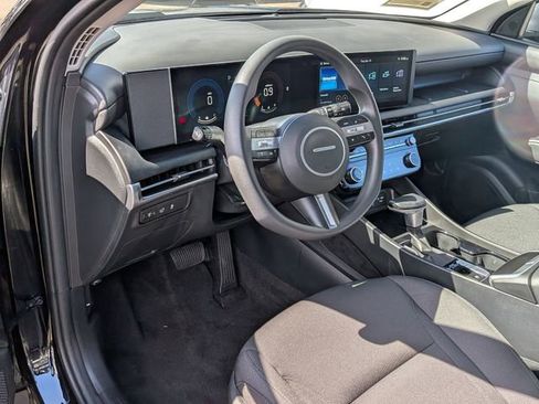 Used 2025 Hyundai Tucson SEL image 12