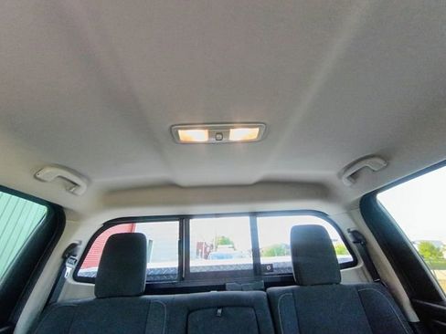 Used 2016 Nissan Titan SV AWD/4WD image 56