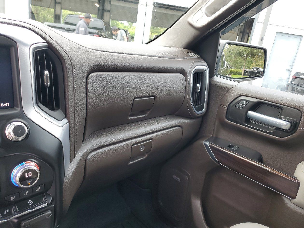 Used 2021 GMC Sierra 1500 SLT w/ SLT Premium Plus Package AWD/4WD image 28