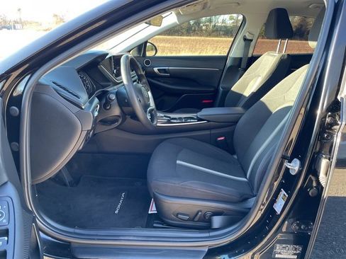 Used 2023 Hyundai Sonata SEL w/ Cargo Package image 11