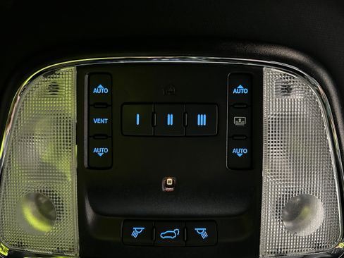 Used 2021 Jeep Grand Cherokee High Altitude AWD/4WD image 29