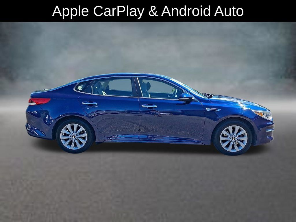 Used 2018 Kia Optima LX w/ 17" Alloy Wheels Package FWD image 5
