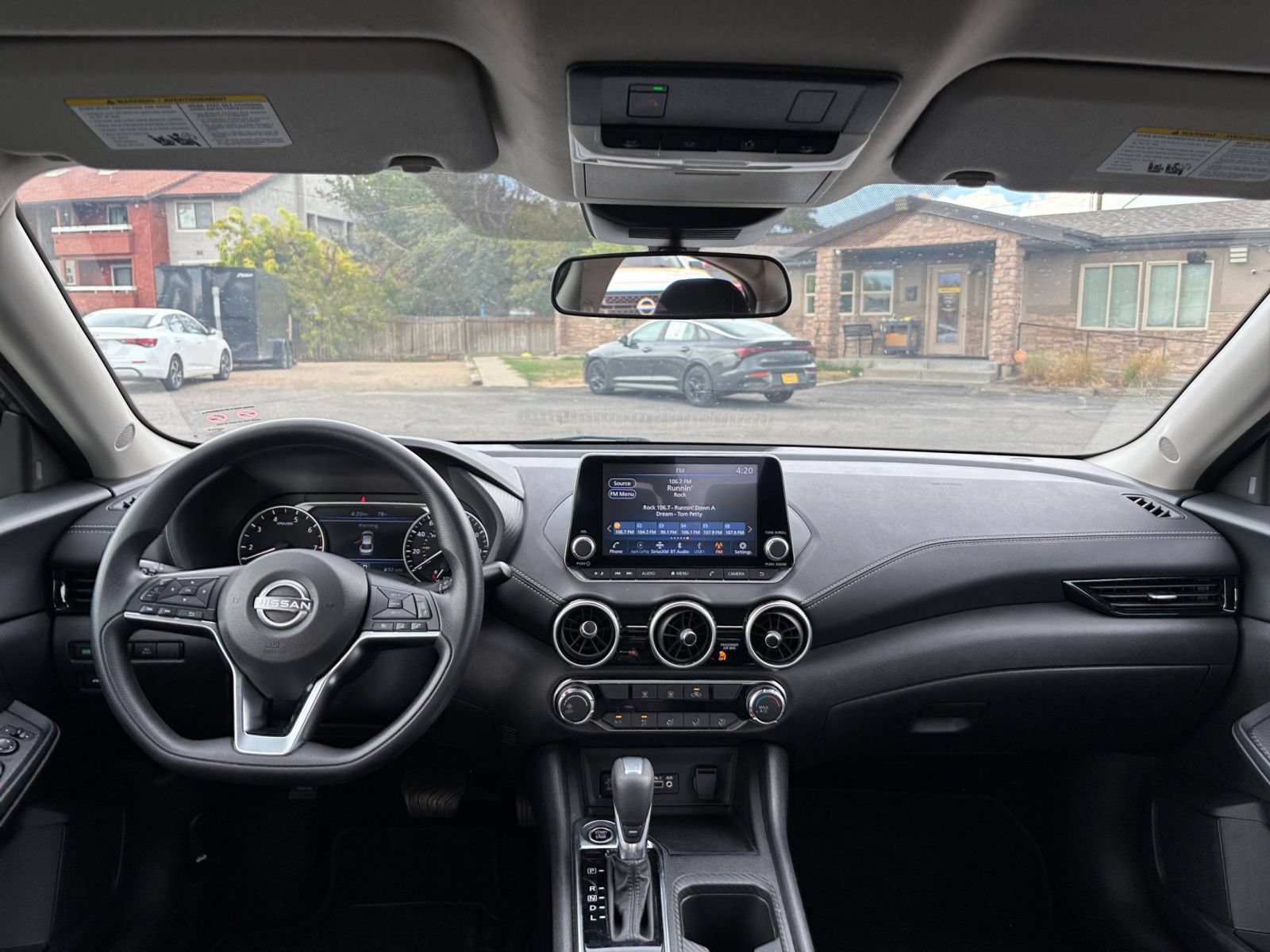 Used 2025 Nissan Sentra SV FWD image 31