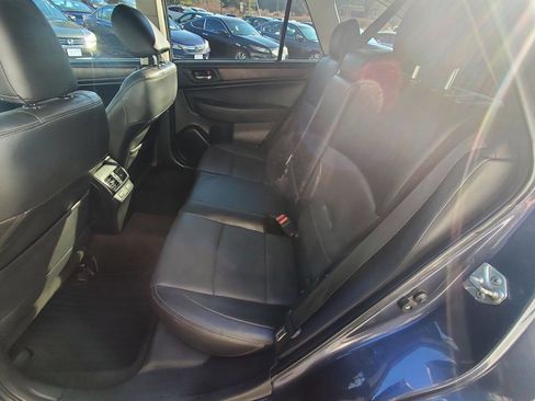 Used 2015 Subaru Outback 3.6R Limited image 12