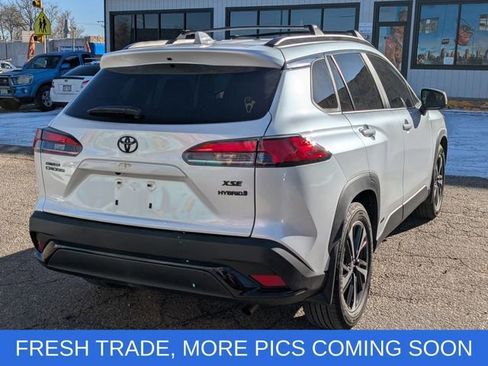 Used 2024 Toyota Corolla Cross XSE image 3
