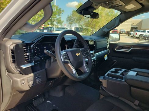 New 2026 Chevrolet Silverado 1500 LT image 2