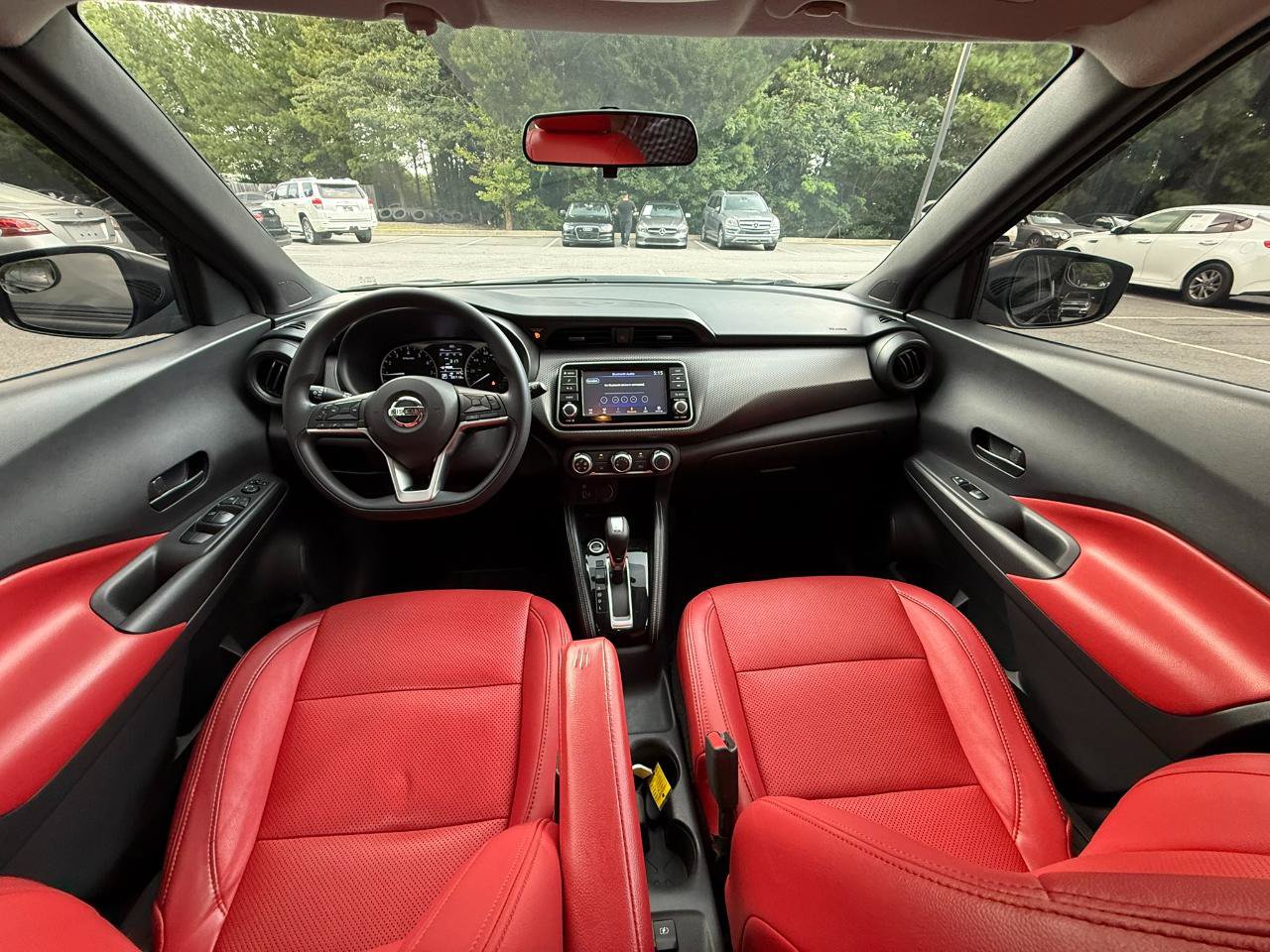 Used 2018 Nissan Kicks S FWD image 7