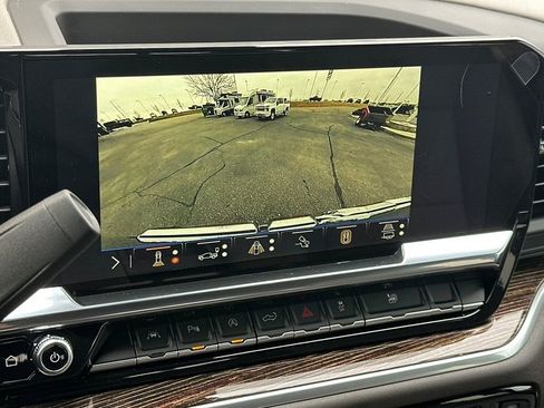 New 2026 GMC Sierra 1500 SLE w/ Preferred Package image 17