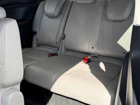 Used 2022 Honda Odyssey Touring image 25