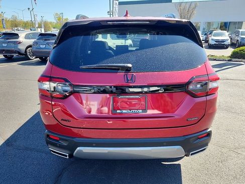 New 2026 Honda Pilot Touring image 5