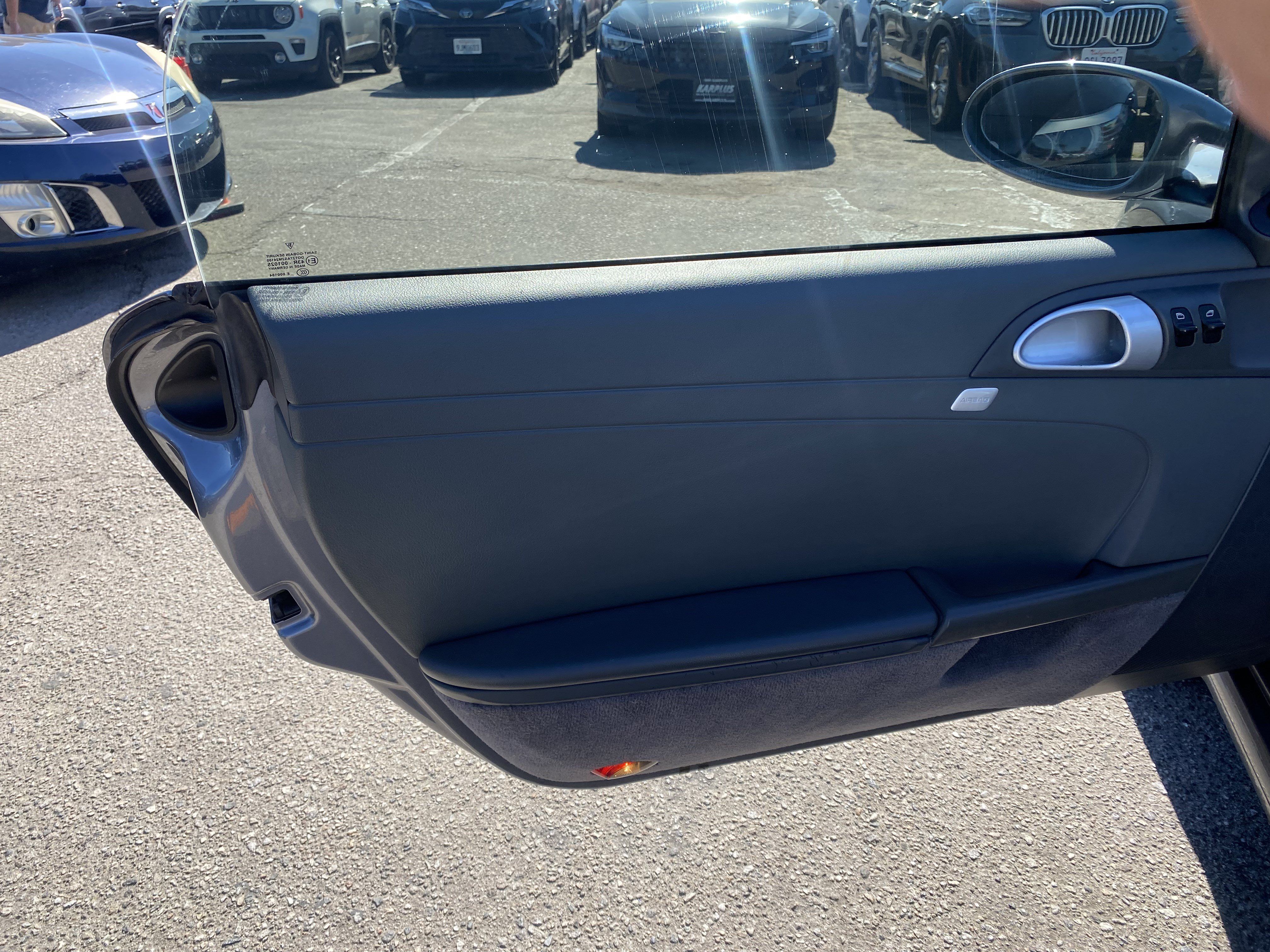 Used 2006 Porsche Boxster RWD image 16