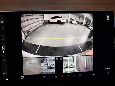 Used 2023 Tesla Model X image 50