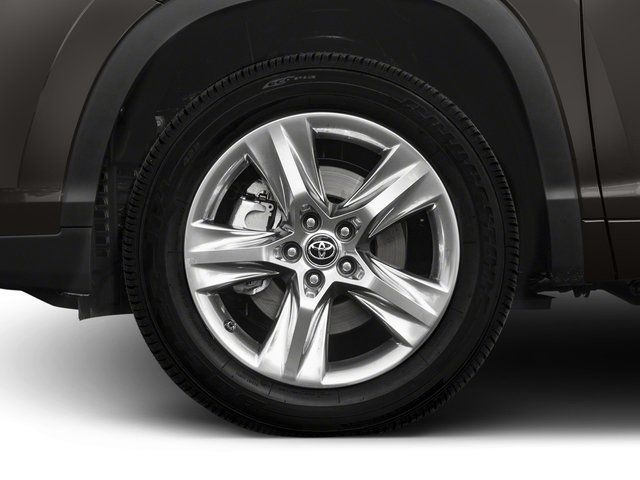 Used 2018 Toyota Highlander Limited FWD image 11