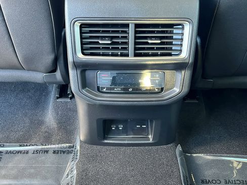 New 2026 Volkswagen Atlas SEL AWD/4WD image 25
