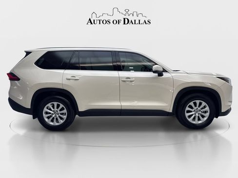 Used 2024 Toyota Grand Highlander FWD image 10