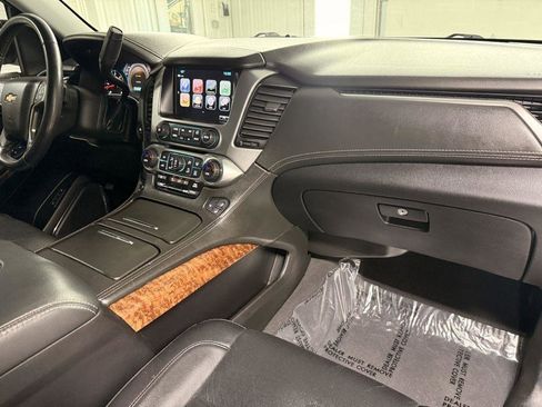 Used 2019 Chevrolet Suburban Premier image 42