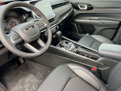 New 2026 Jeep Compass Latitude w/ Sun and Sound Group AWD/4WD image 10