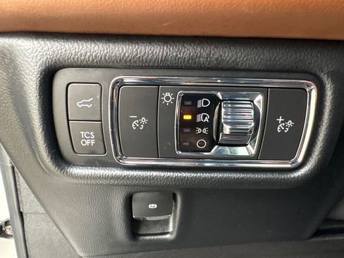 Used 2022 Lincoln Nautilus Reserve w/ Equipment Group 201A image 25