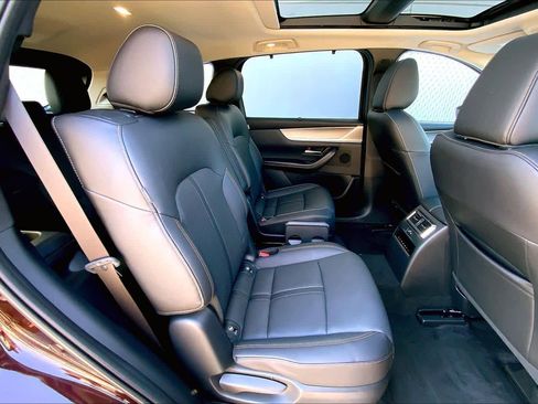 Used 2024 MAZDA CX-90 Plug-In Hybrid w/ Premium Pkg image 20