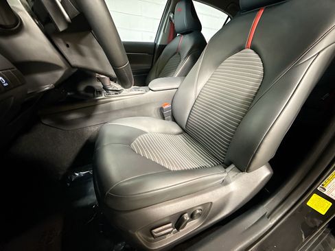 Used 2022 Toyota Camry TRD image 5