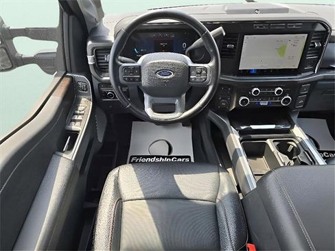 Used 2023 Ford F250 Lariat w/ Chrome Package image 3