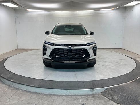 New 2026 Chevrolet Trax ACTIV w/ Sunroof Package image 9