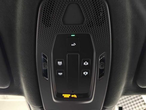 Used 2024 Porsche Cayenne Turbo image 34