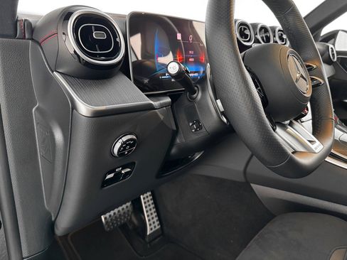 Used 2024 Mercedes-Benz GLC 43 AMG 4MATIC image 17