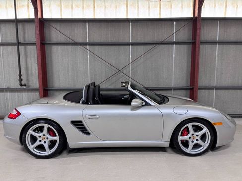 Used 2006 Porsche Boxster S RWD image 40