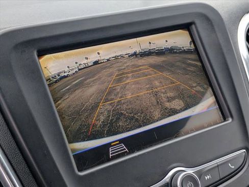 Used 2019 Chevrolet Equinox LS image 12