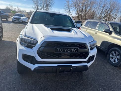 Used 2021 Toyota Tacoma TRD Pro image 2