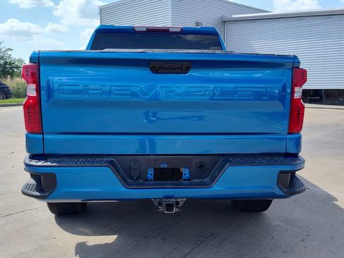 Used 2022 Chevrolet Silverado 1500 Custom w/ LPO, Dark Essentials Package RWD image 7