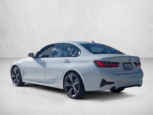 Used 2022 BMW 330i Sedan w/ Driving Assistance Package image 8