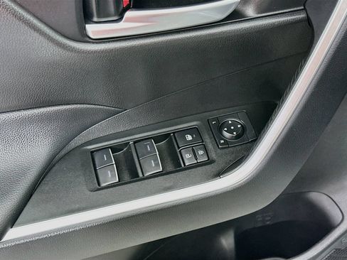 Certified 2025 Toyota RAV4 XLE AWD/4WD image 18