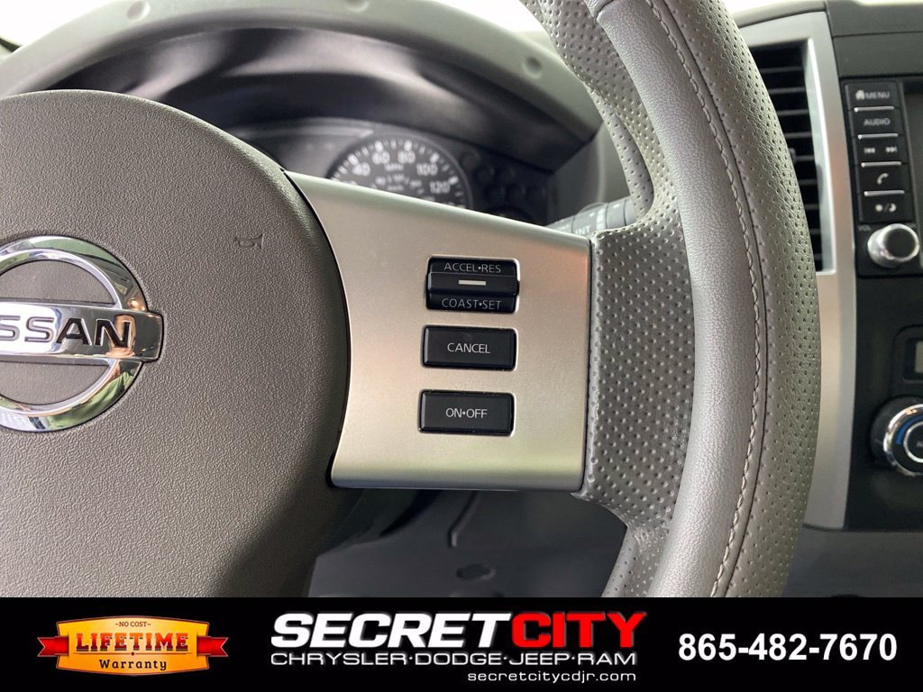 Used 2021 Nissan Frontier SV w/ Midnight Edition Floor Mats RWD image 15