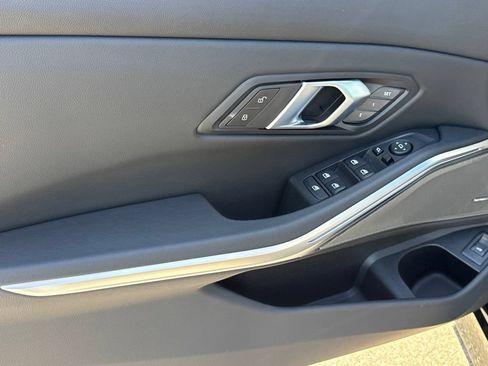Used 2026 BMW 330i Sedan w/ Premium Package RWD image 18