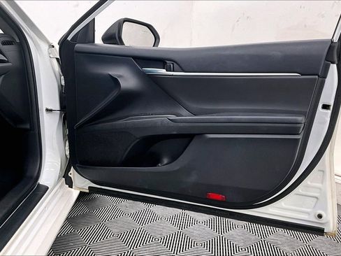 Used 2023 Toyota Camry LE image 25