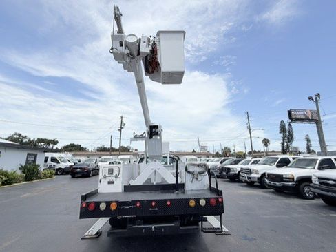 Used 2004 Ford F550 4x4 Regular Cab Super Duty image 2