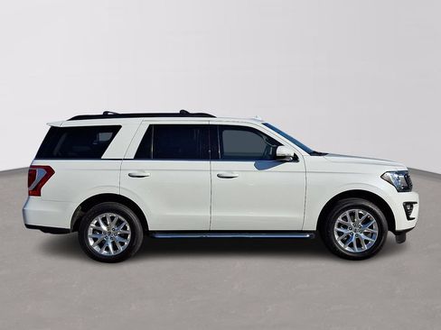 Certified 2021 Ford Expedition XLT RWD image 7
