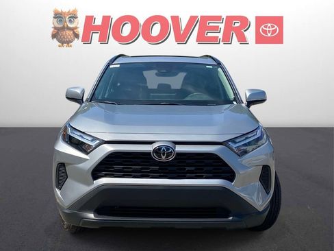 Used 2025 Toyota RAV4 XLE w/ Convenience Package FWD image 8