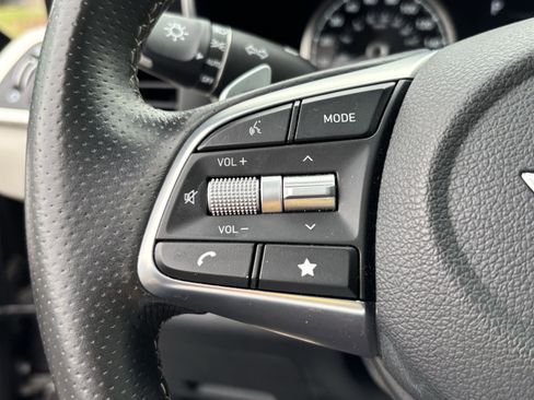 Used 2023 Genesis G70 2.0T w/ Sport Prestige Package image 19