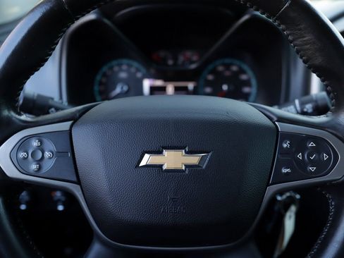 Used 2016 Chevrolet Colorado Z71 image 11