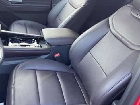 New 2026 Ford Explorer Platinum image 10