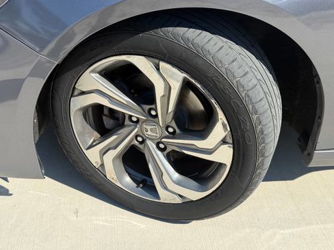 Used 2018 Honda Accord EX-L image 2