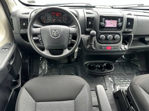 Used 2021 RAM ProMaster 2500 w/ Convenience Group FWD image 12